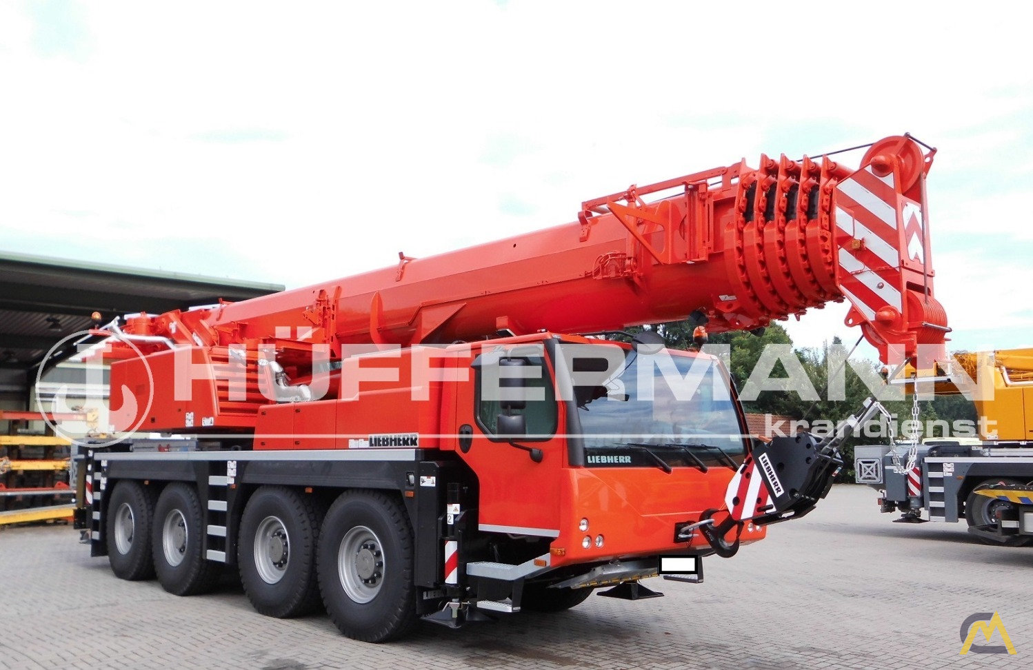 Liebherr LTM 1090-4.1 90-ton All Terrain Crane 1