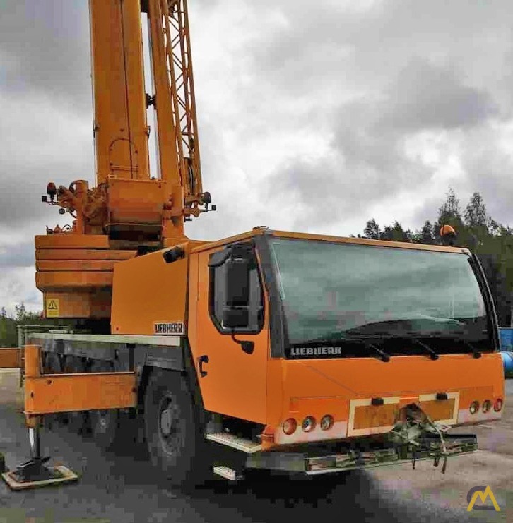 Liebherr LTM 1100-5.1 100-Ton All Terrain Crane 0