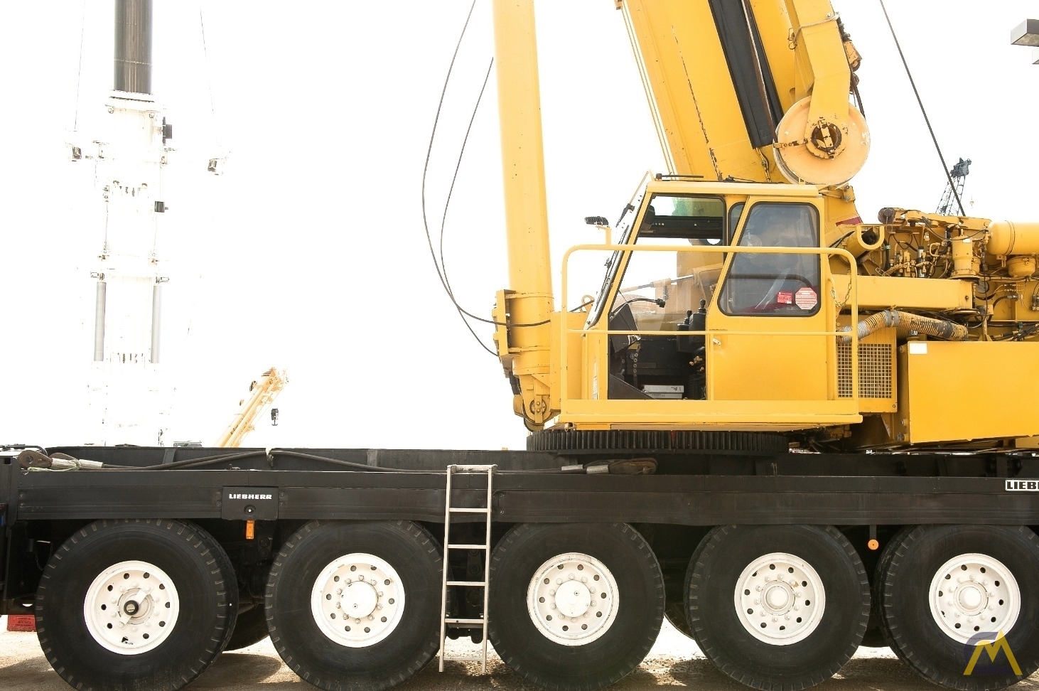 Liebherr LTM 1400 500-Ton All Terrain Crane 7