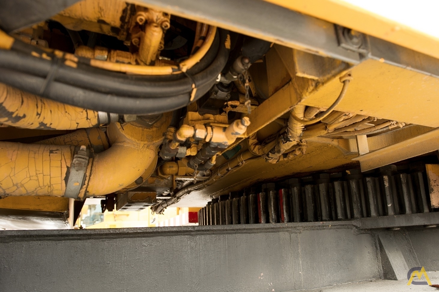 Liebherr LTM 1400 500-Ton All Terrain Crane 32