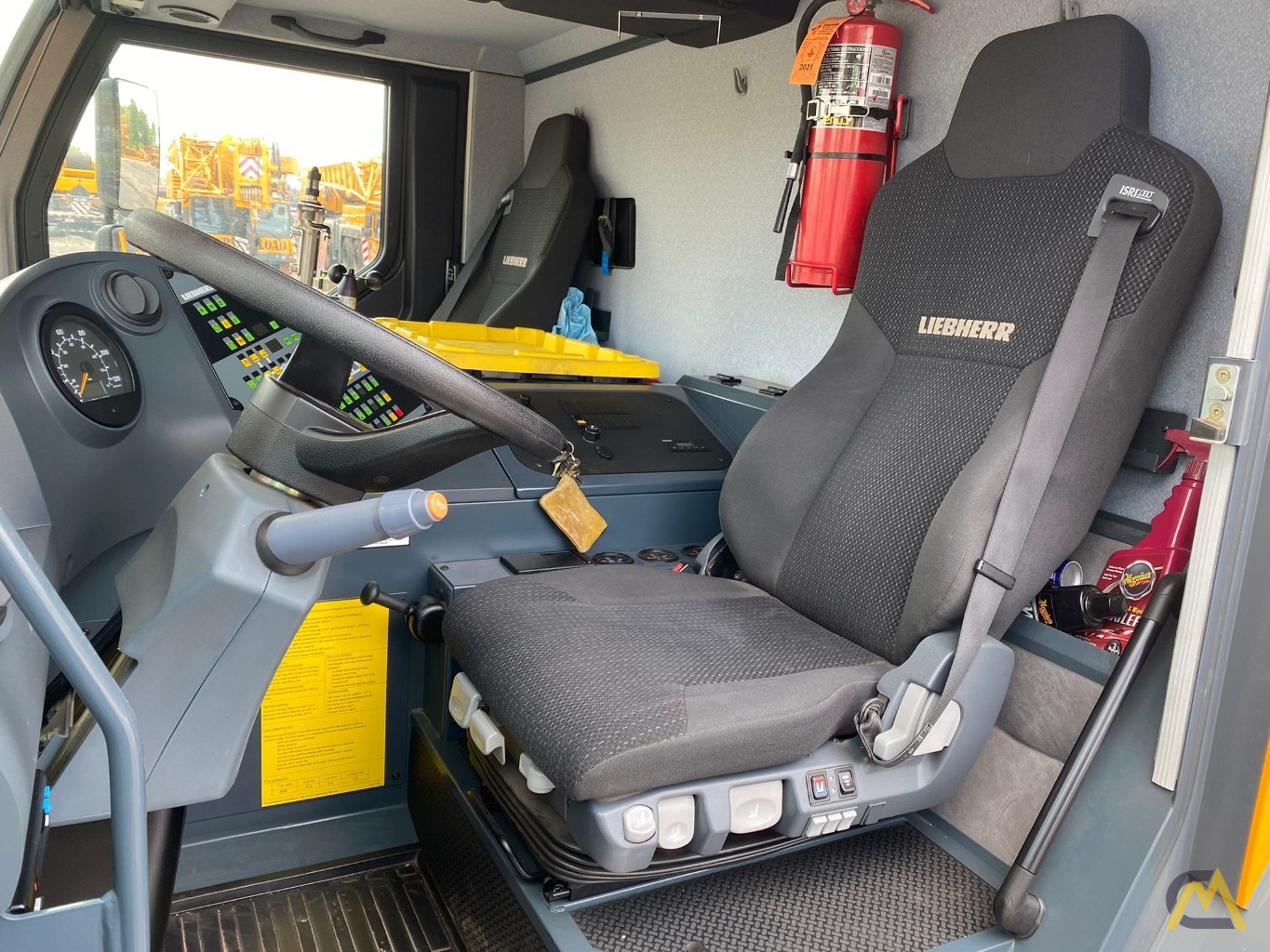 Liebherr LTM 1500-8.1 600-Ton All Terrain Crane 2