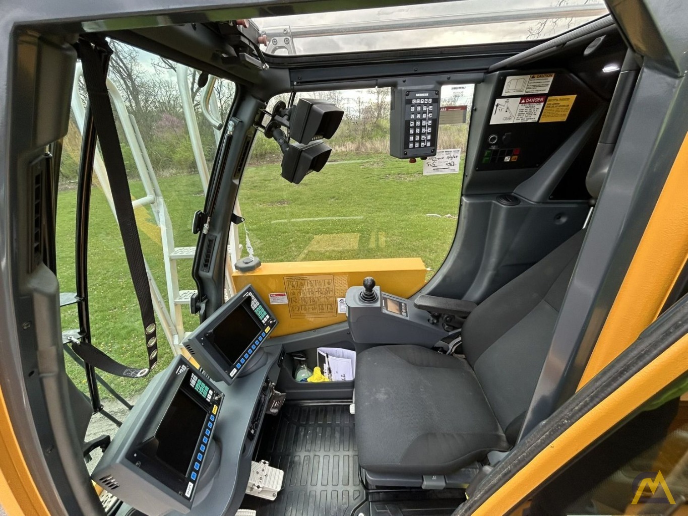 Liebherr LTM 1750-9.1 900-Ton All Terrain Crane 8