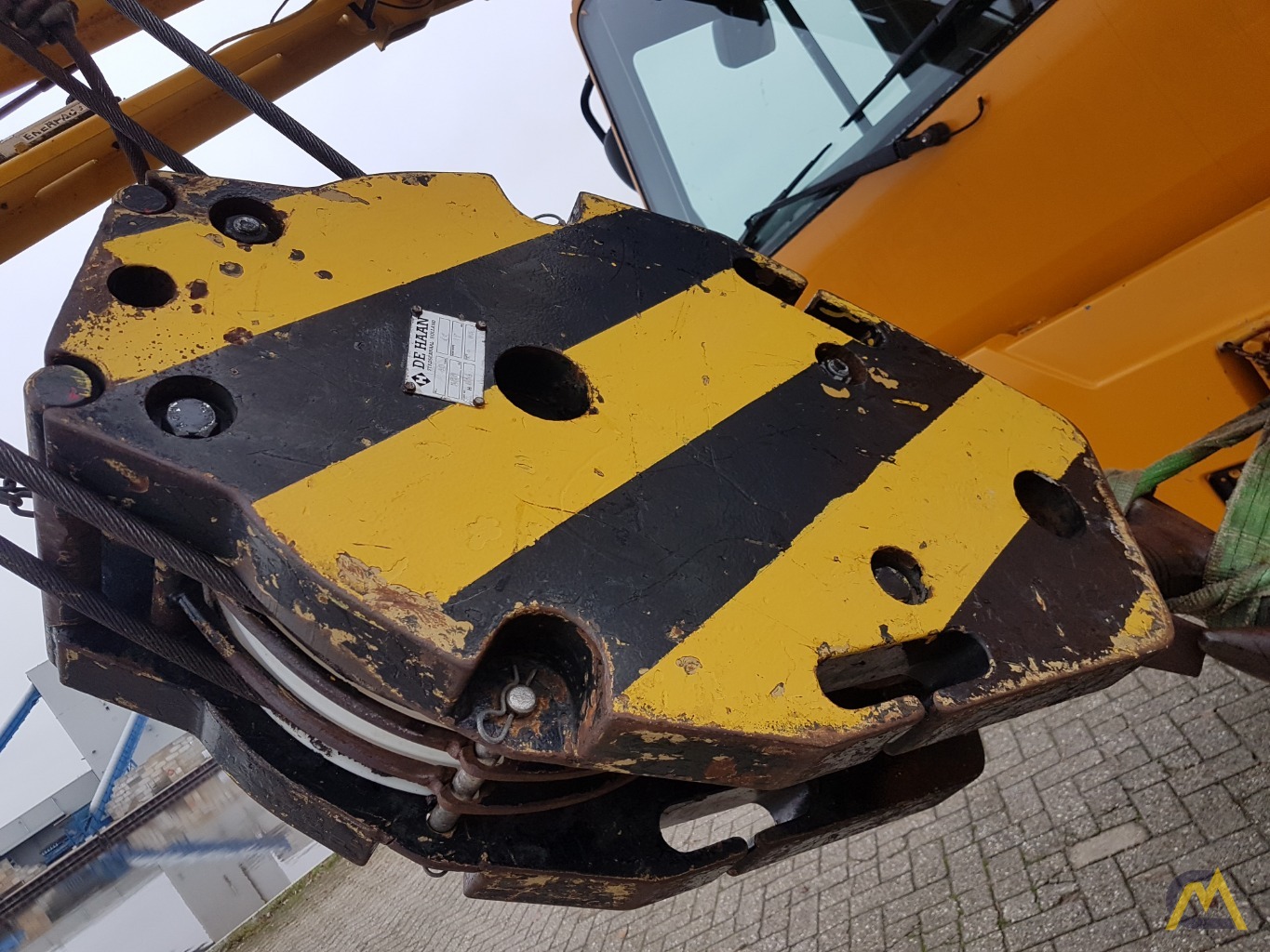 Liebherr LTM 1080-1 80-Ton All Terrain Crane 16