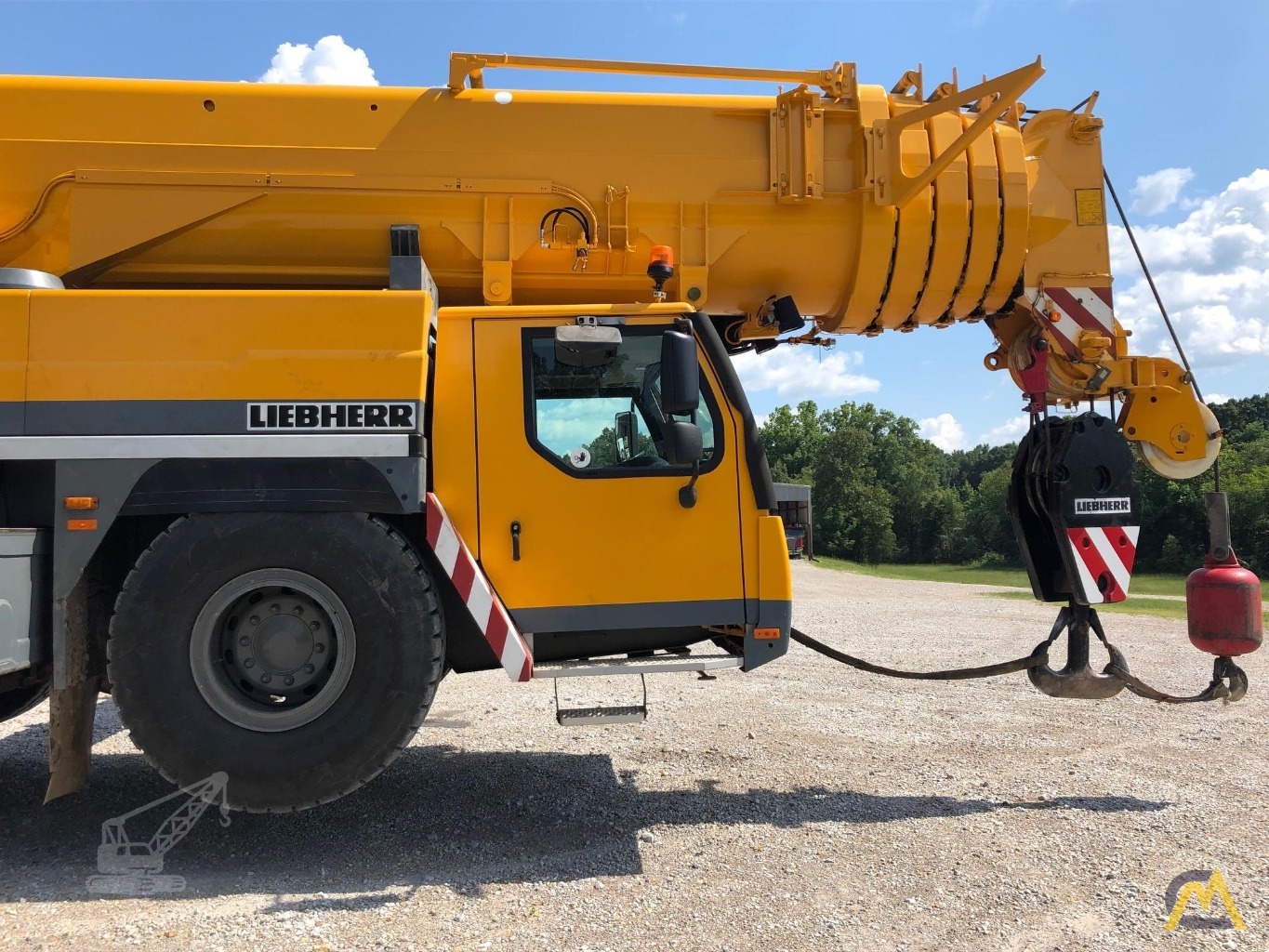 Liebherr LTM1220-5.2 265-Ton All Terrain Crane 1