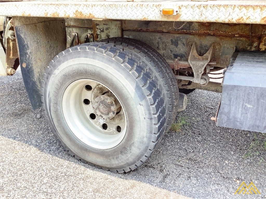 Lift All LM-70-2MS Utility Bucket on International 7300 SFA 4X4 16