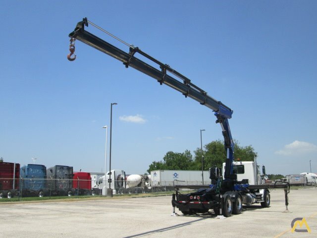 Like New!!! PM 50 P 11-Ton Knuckleboom Crane 53