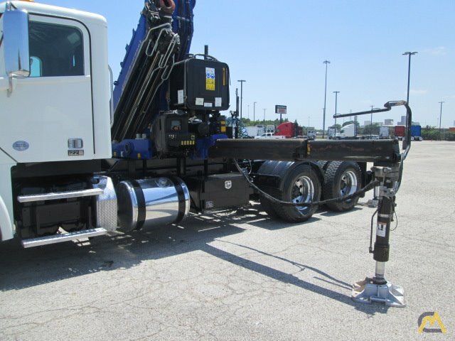 Like New!!! PM 50 P 11-Ton Knuckleboom Crane 26