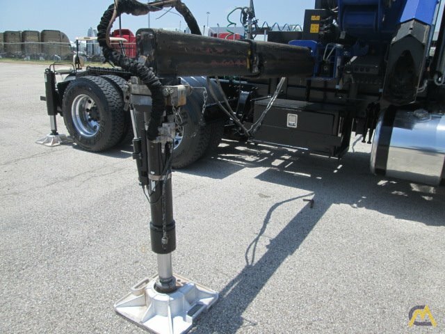 Like New!!! PM 50 P 11-Ton Knuckleboom Crane 35