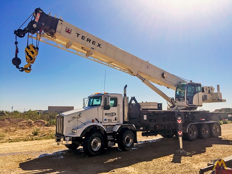 Terex Crossover 8000 80-Ton Boom Truck Crane on Kenworth 5