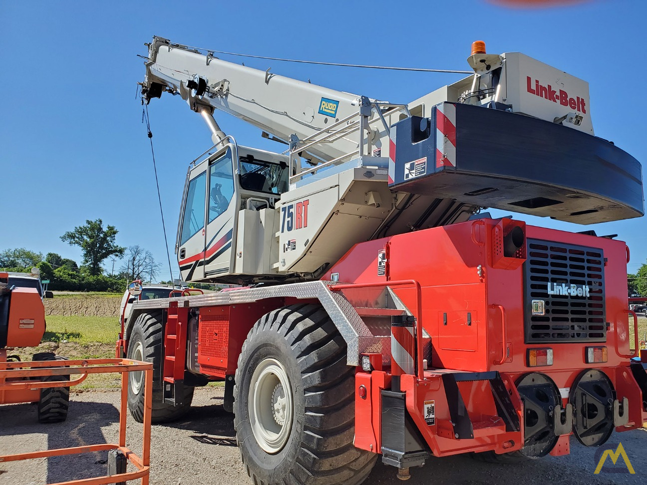 Link-Belt 75RT 75-ton Rough Terrain Crane 2