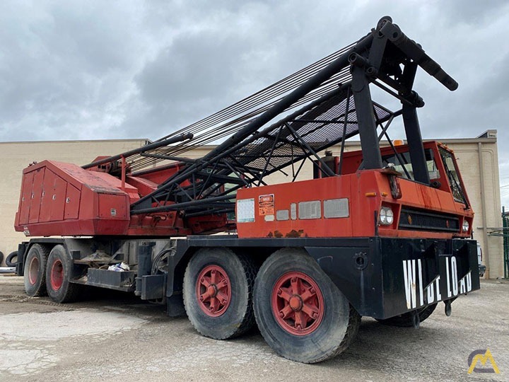 Link Belt HC-218A 100-Ton Lattice Boom Truck Crane 1