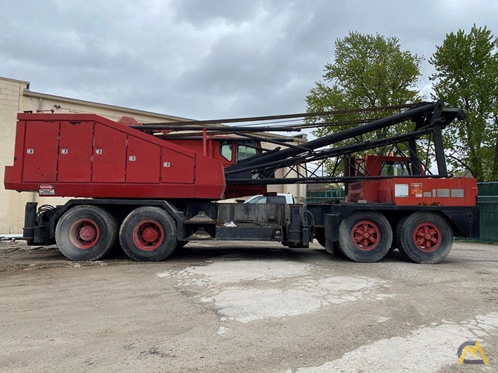 Link Belt HC-218A 100-Ton Lattice Boom Truck Crane 4
