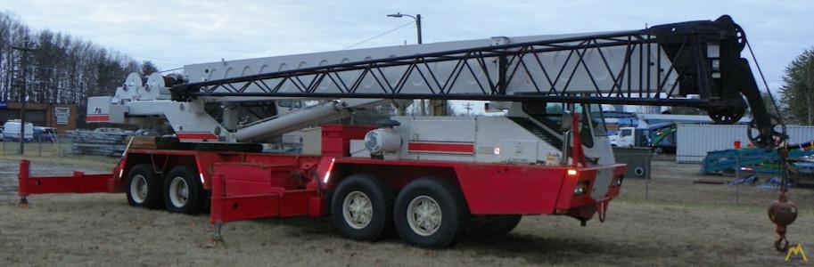 Link-Belt HTC-860S 60-ton Telescopic Boom Truck Crane 0