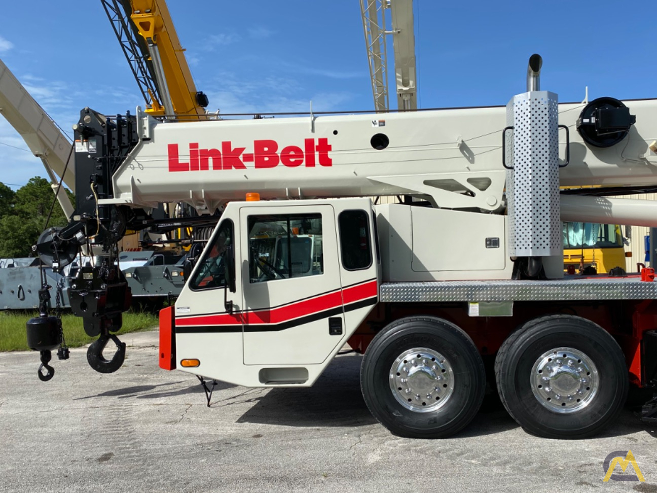Link-Belt HTC-86100 100-ton Truck Cranes 4