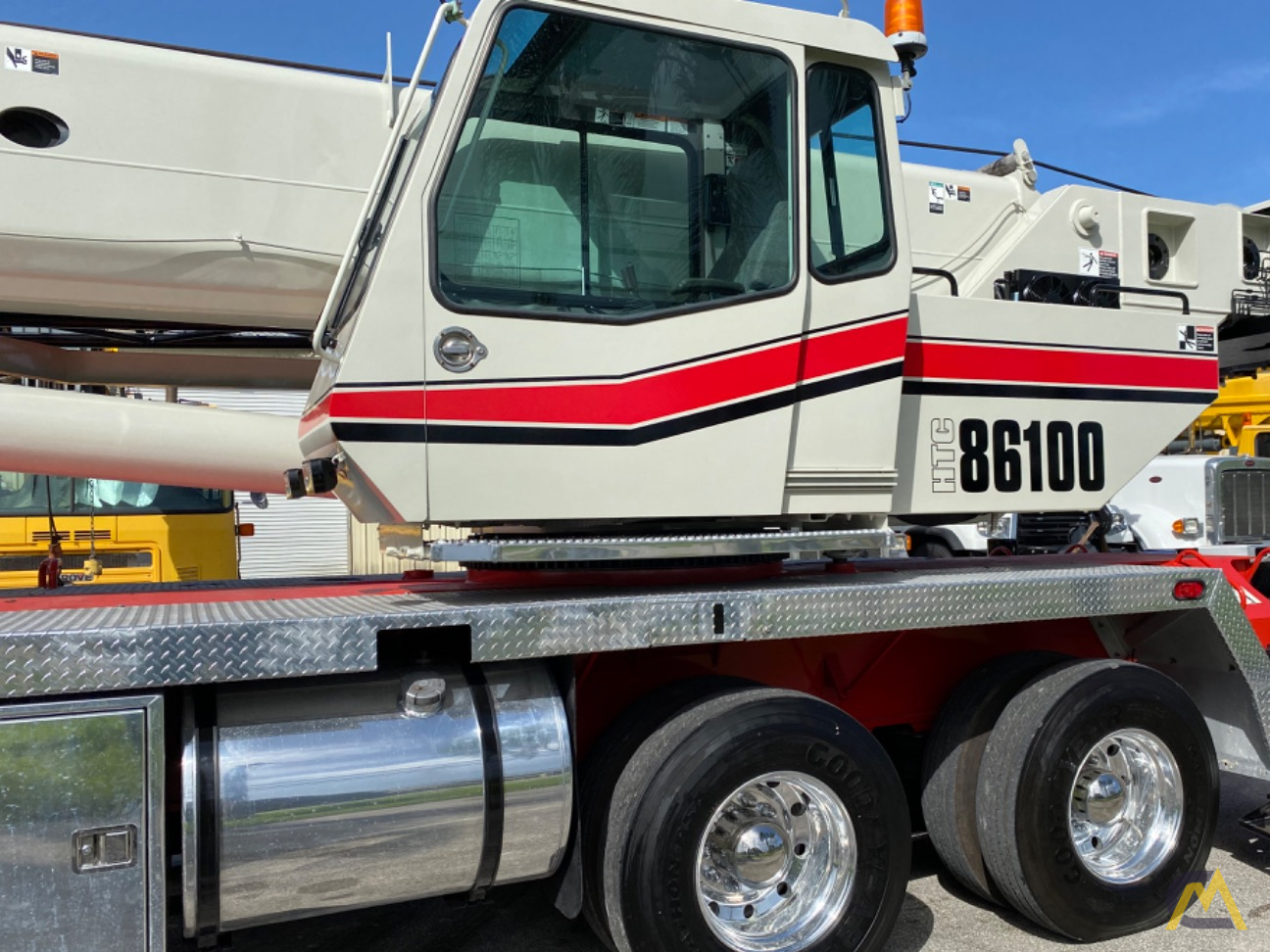 Link-Belt HTC-86100 100-ton Truck Cranes 6