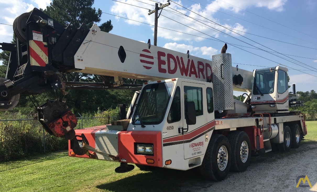 Link-Belt HTC-8660 Series II 60-ton Telescopic Boom Truck Crane 0