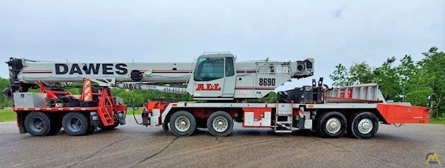 Link-Belt HTC-8690 90-Ton Telescopic Boom Hydraulic Truck Crane 3
