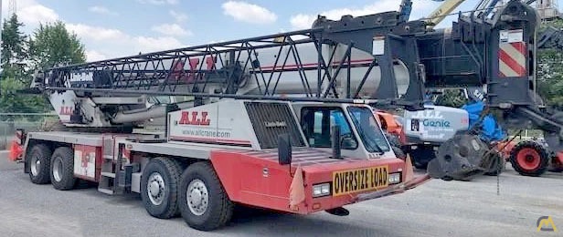 Link-Belt HTC-8690 90-Ton Telescopic Boom Hydraulic Truck Crane 1