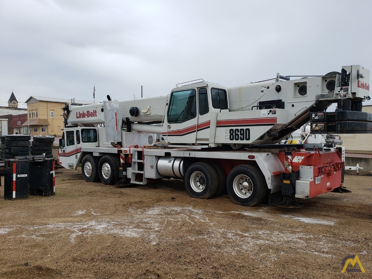 Link-Belt HTC-8690 90-ton Truck Crane 0