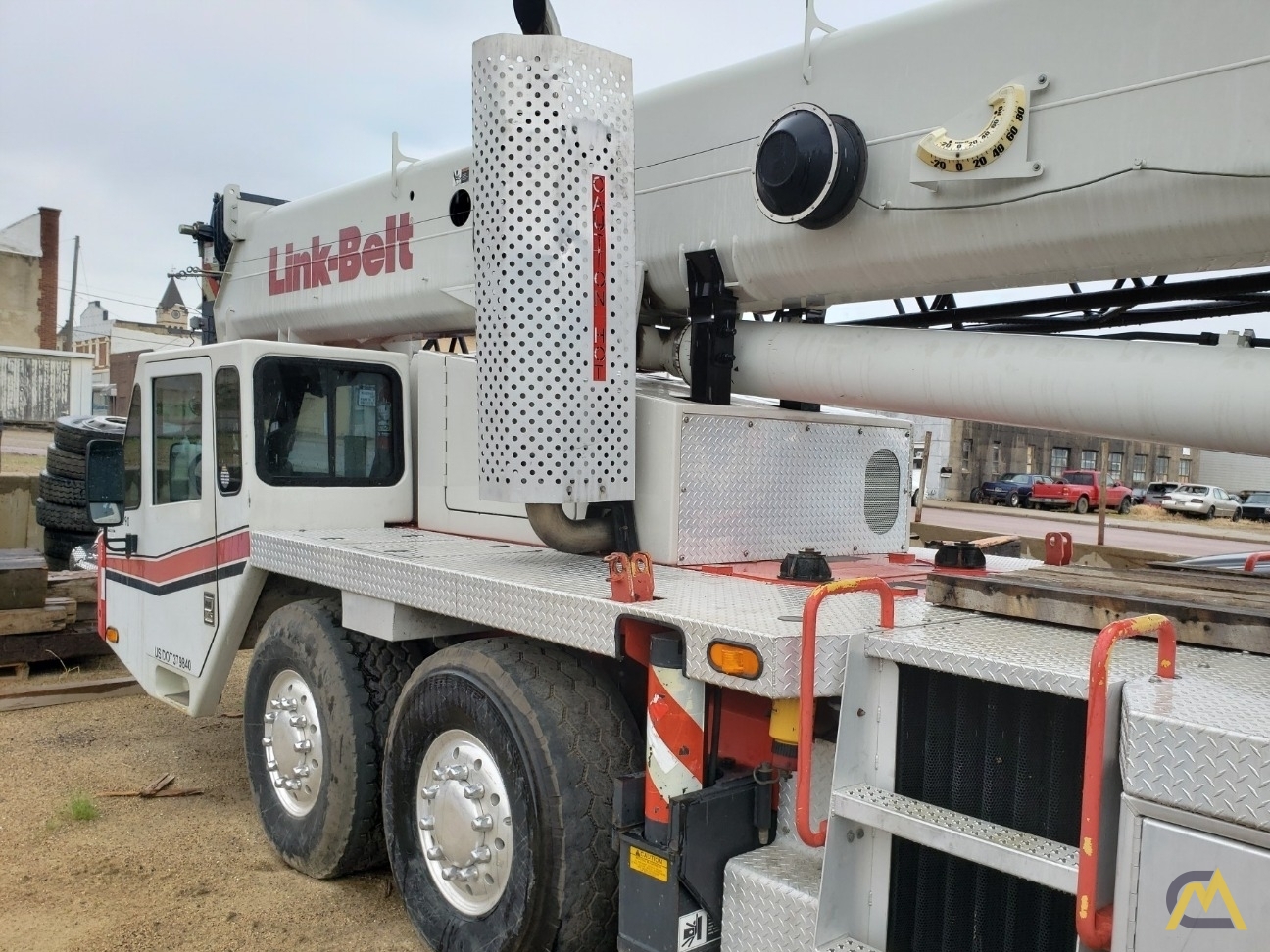Link-Belt HTC-8690 90-ton Truck Crane 1