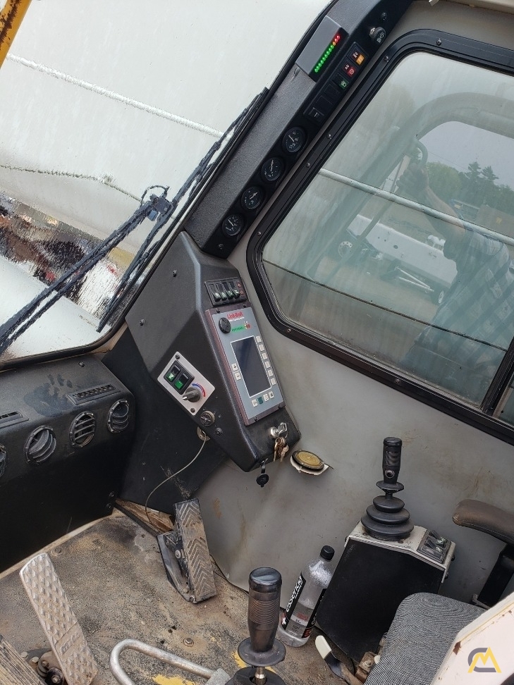 Link-Belt HTC-8690 90-ton Truck Crane 16