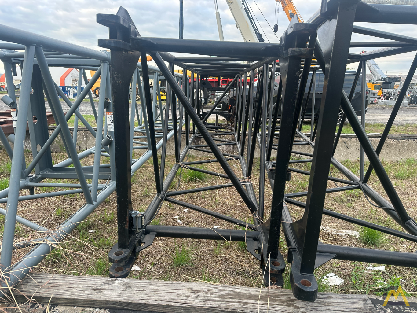 Link-Belt HTC-8690 2 x 16' tubular lattice jib extensions - CranesList ID: 951 4