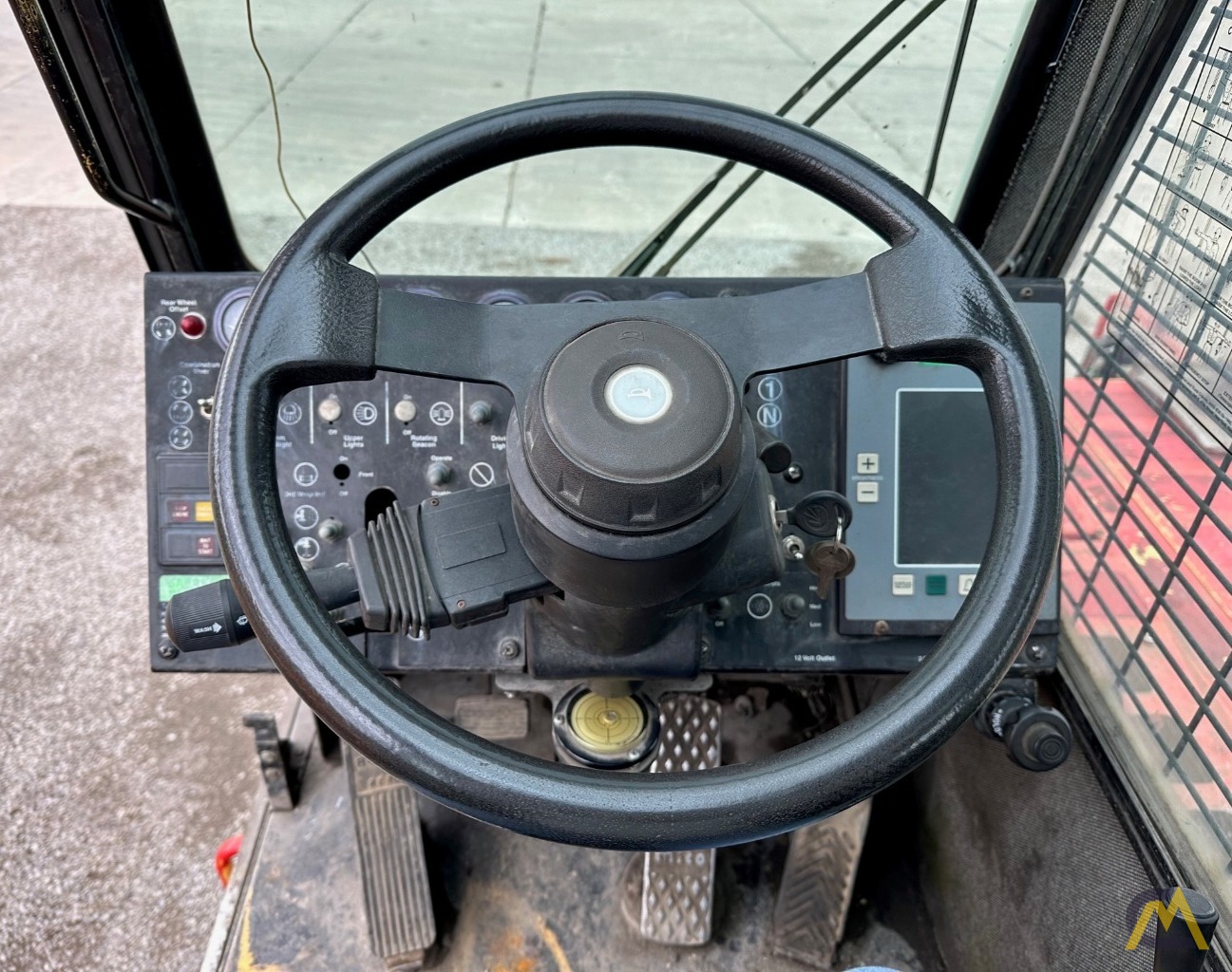 Link-Belt RTC-8030 Series II Rough Terrain Crane 6