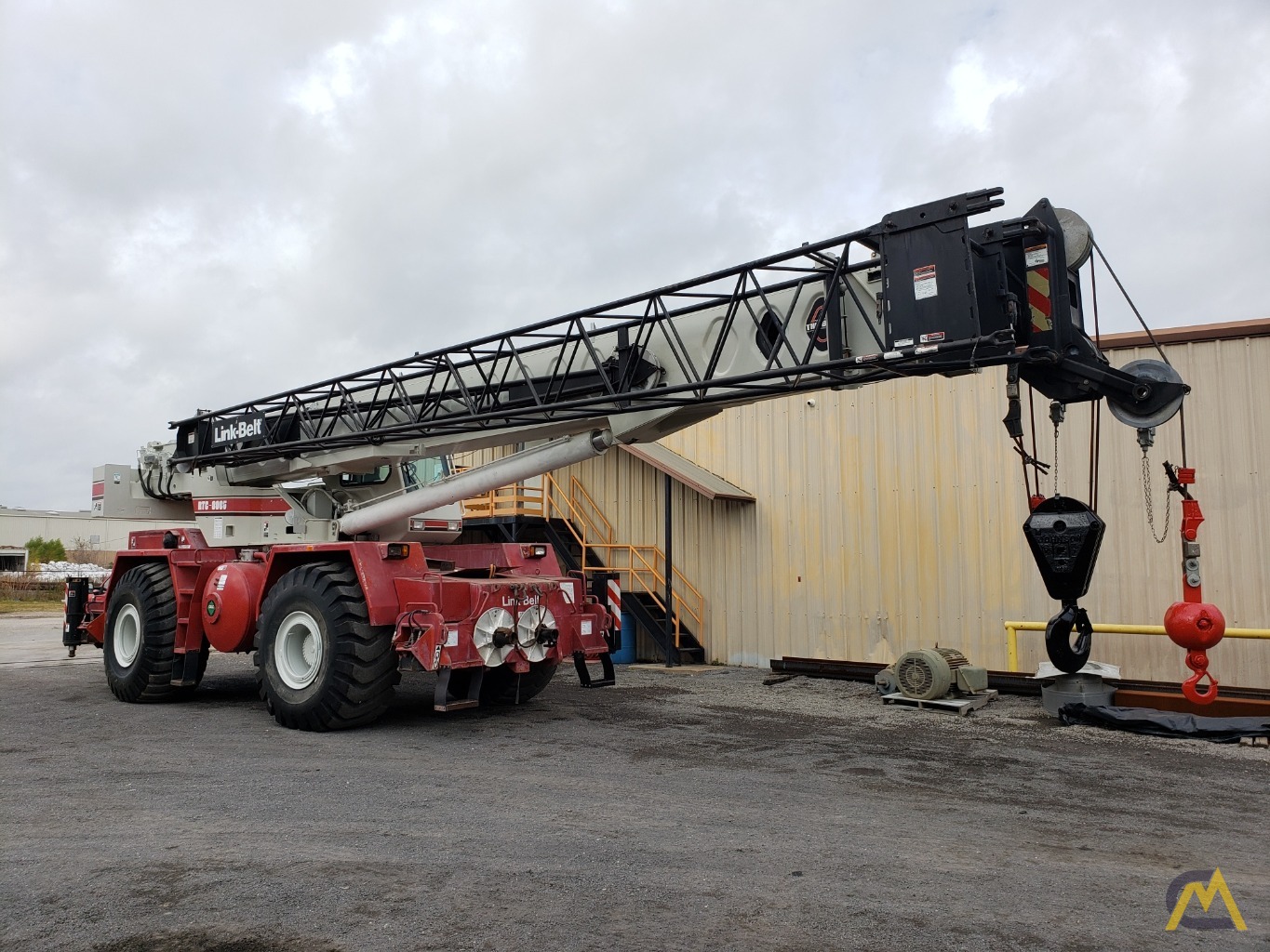 Link-Belt RTC-8065 65-ton Rough Terrain Crane 4