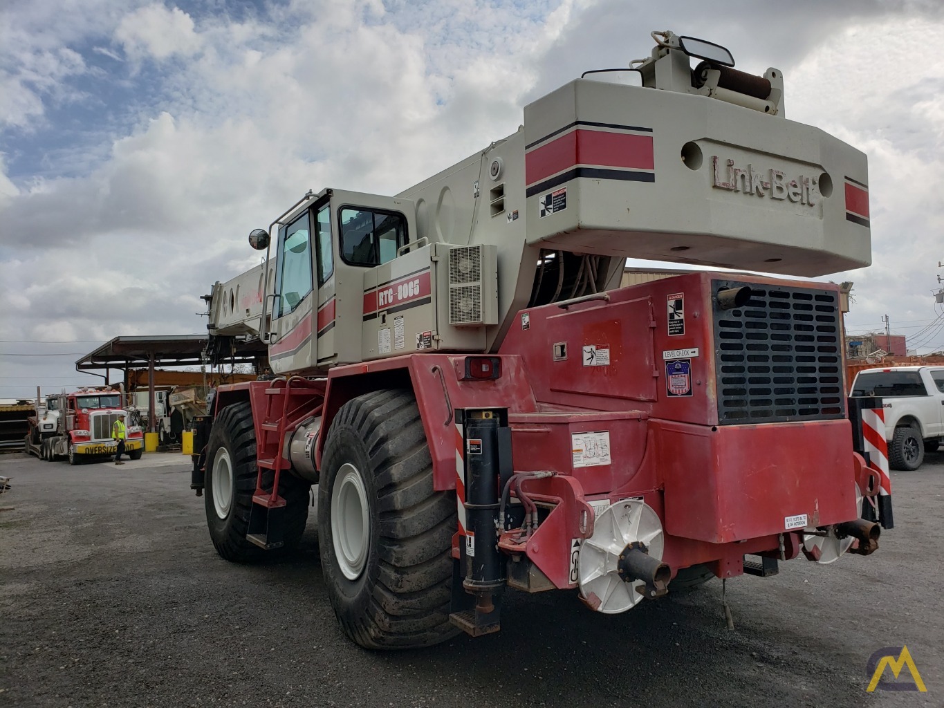 Link-Belt RTC-8065 65-ton Rough Terrain Crane 3