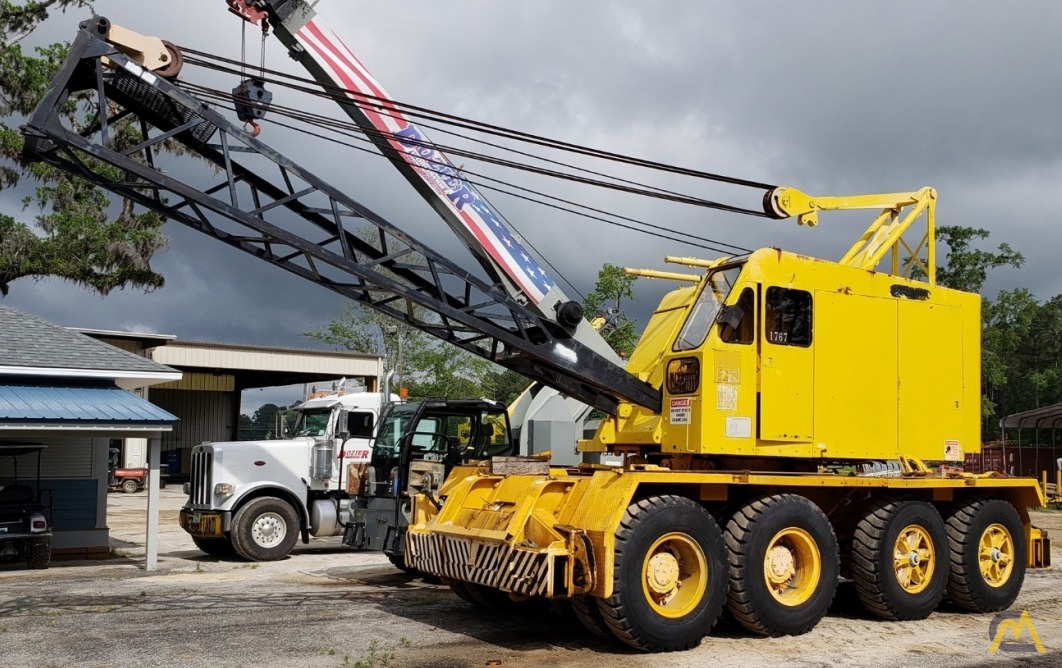 Link-Belt UC-108B 45-Ton Self-Propelled Lattice Boom Crane 0