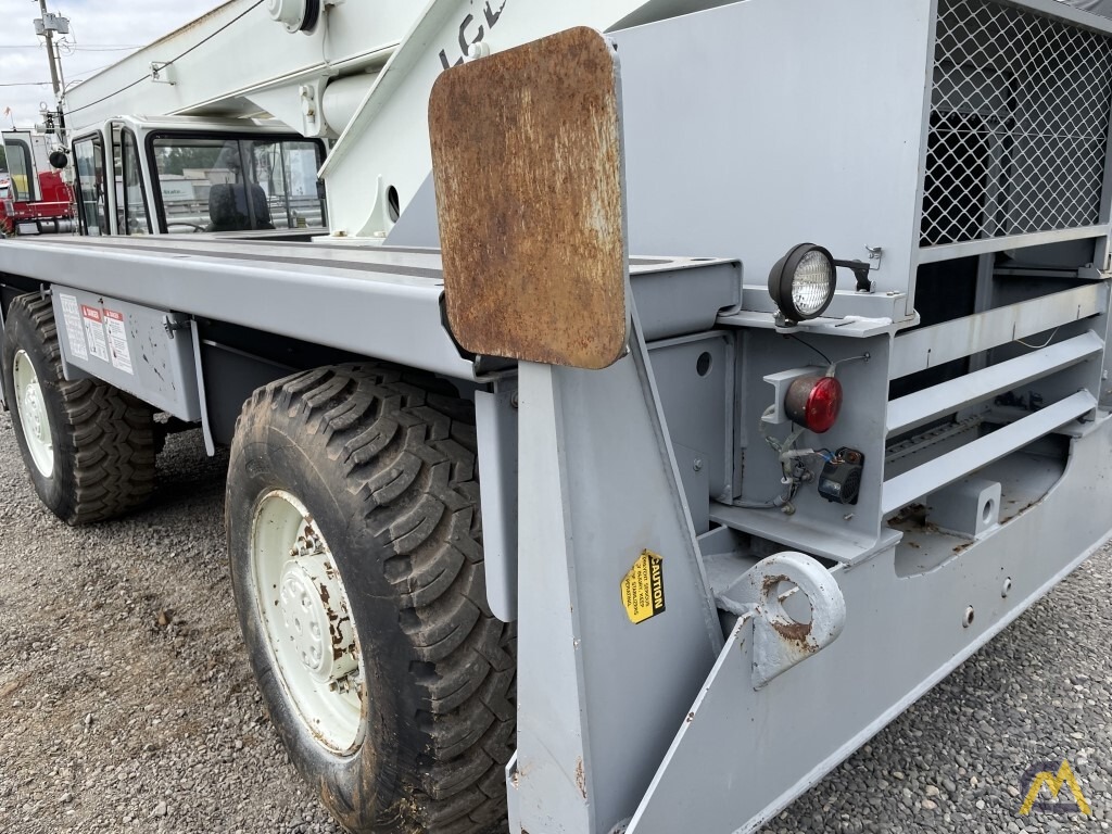 Lorain LCD 150 15-ton Down Cab Rough Terrain Crane 17