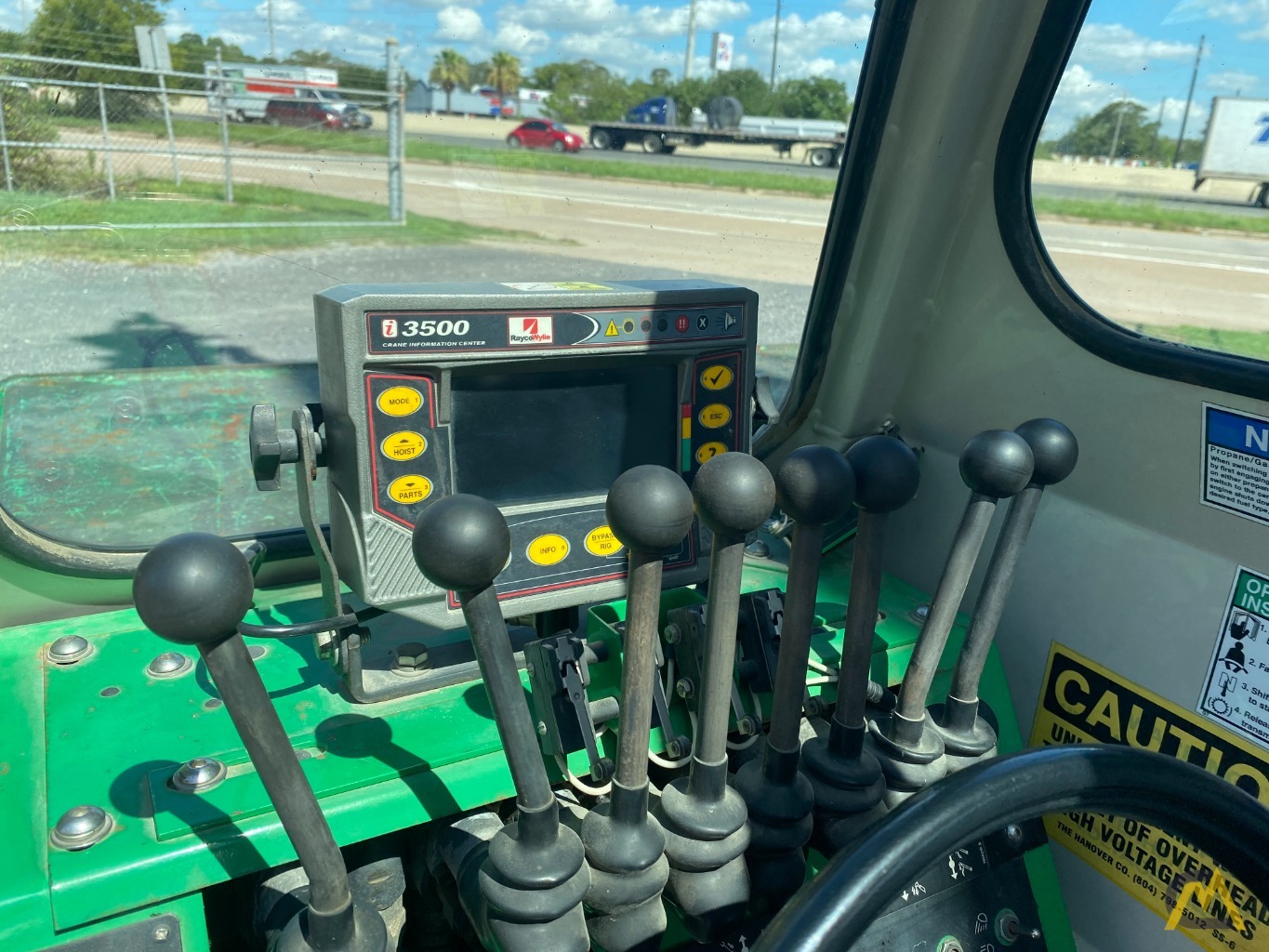 Low Hour Shuttlelift CD3339 9-Ton Carry Deck Crane 10