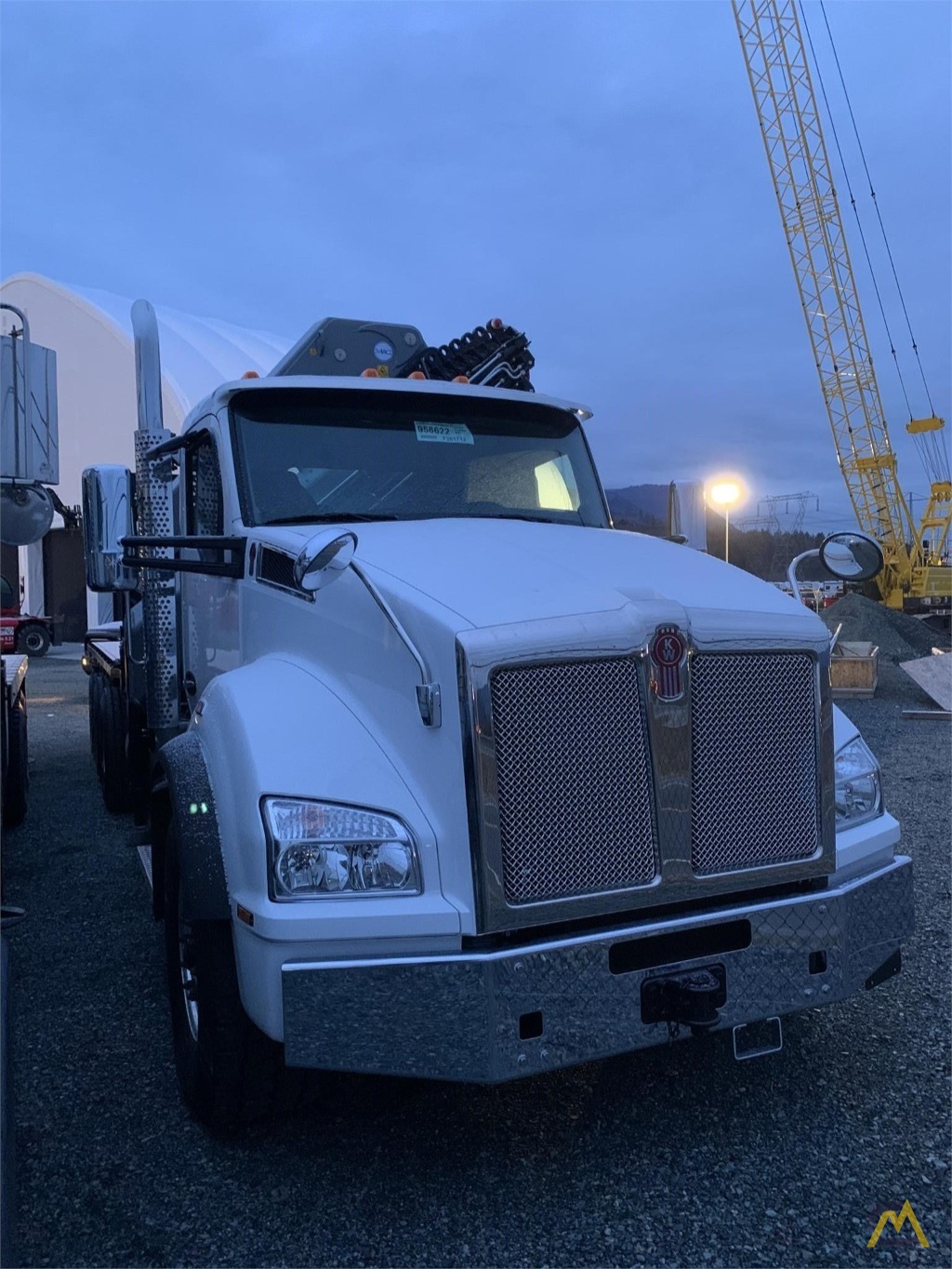 MAC 47524 Knuckle Boom Articulating Crane on Kenworth T880