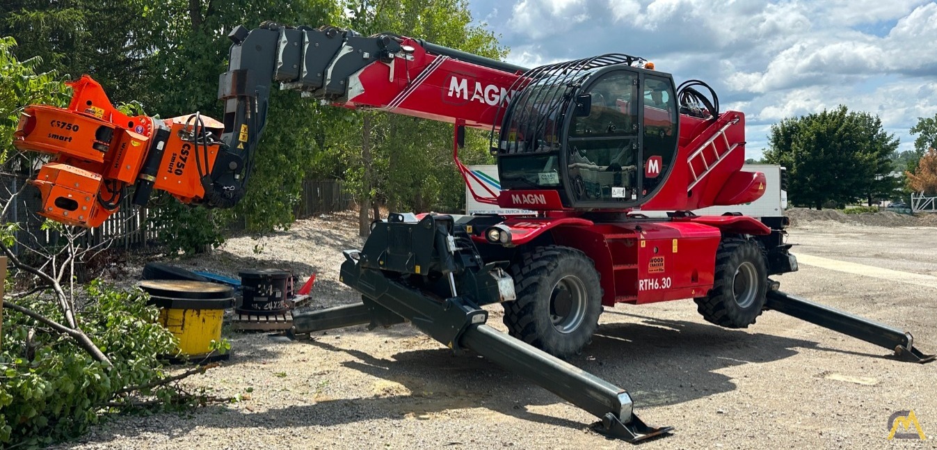 SOLD MAGNI RTH 6.30-V/C Rotating Telehandler