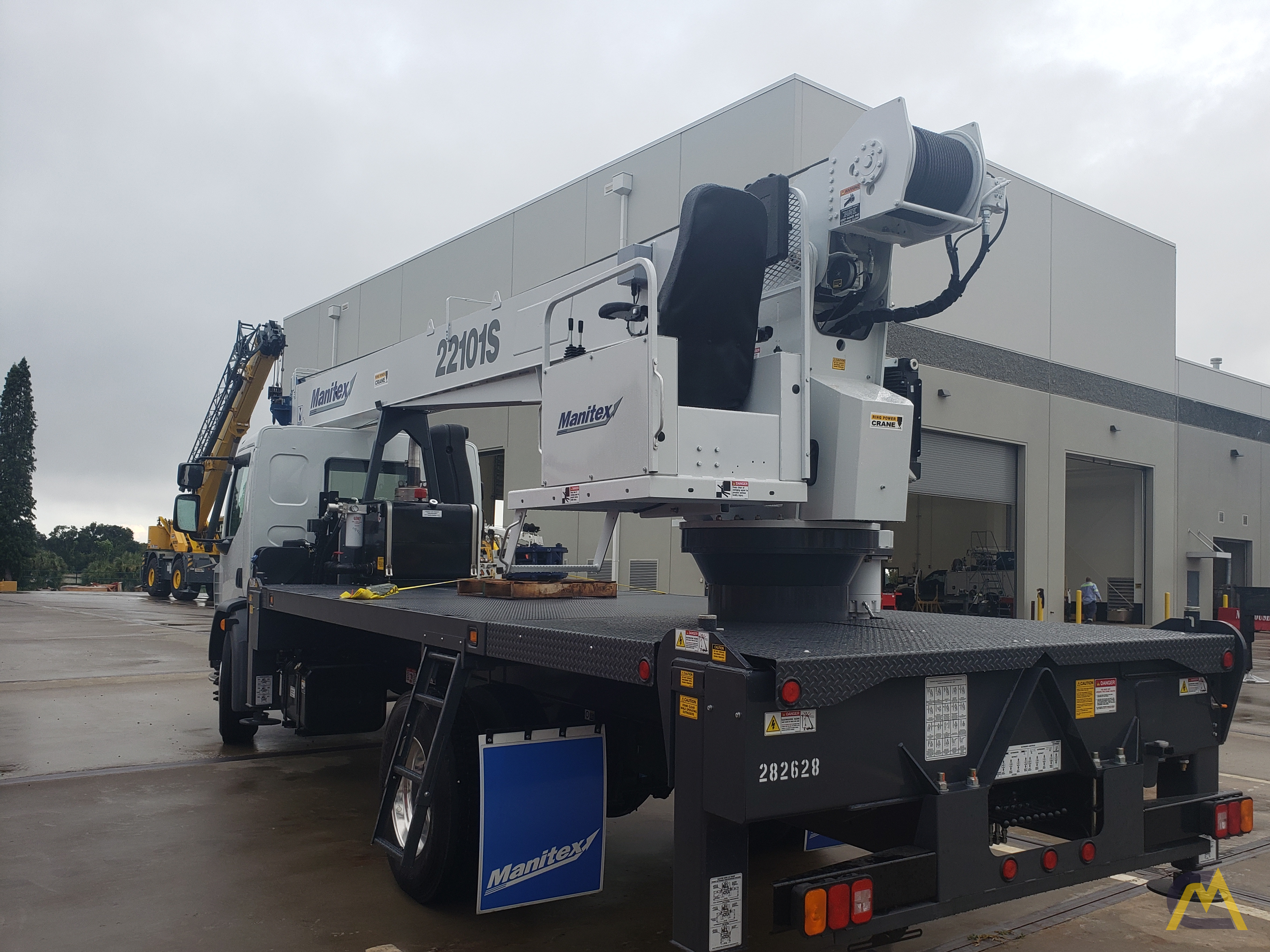 Manitex 22101S 22-Ton Boom Truck Crane 3