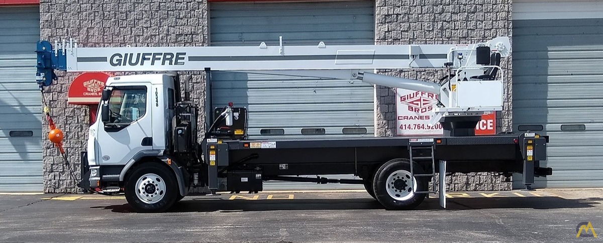 Manitex 22101S 22-Ton Tandem Boom Truck Crane on Peterbilt