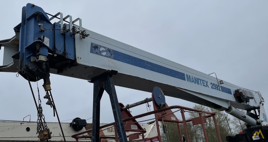 Manitex 2592 25-ton Boom Truck Crane on Peterbilt 357 39