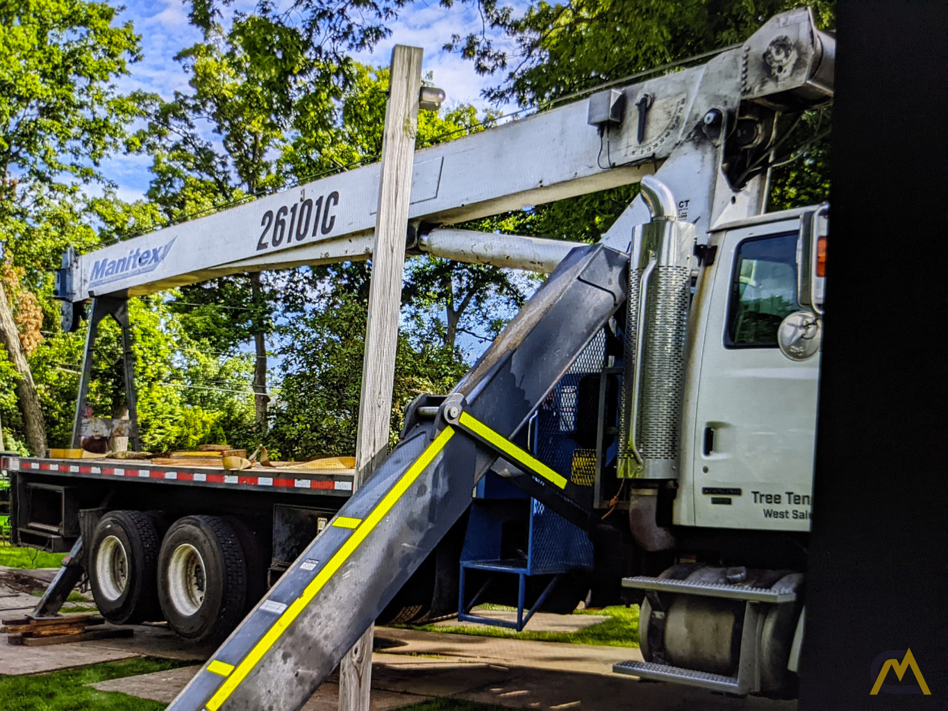 Manitex 26101C 26-Ton Boom Truck Crane 13