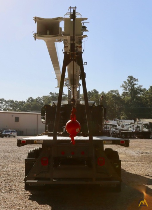 Manitex 26101C 26-Ton Boom Truck Crane 4