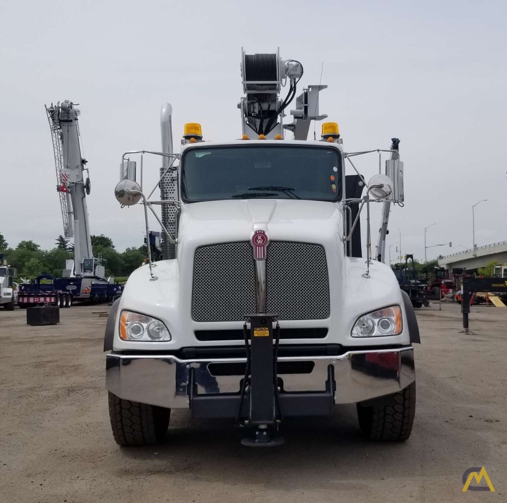 Manitex 26101C 26-Ton Boom Truck Crane 3