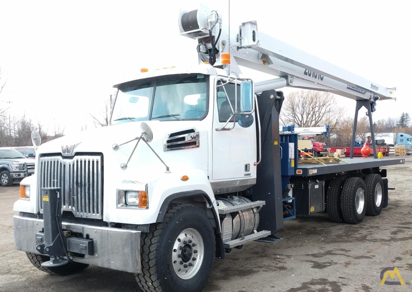 Manitex 26101C 26-Ton Boom Truck Crane 4