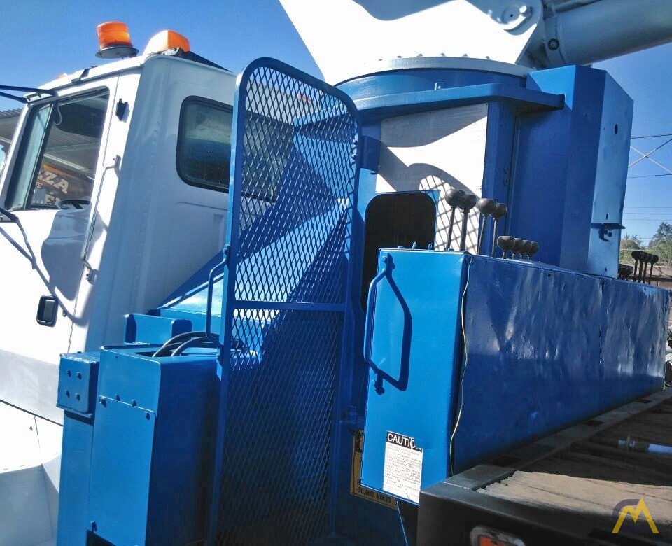 1998 Manitex 30100C 30-Ton Boom Truck Crane; CranesList ID: 92 5