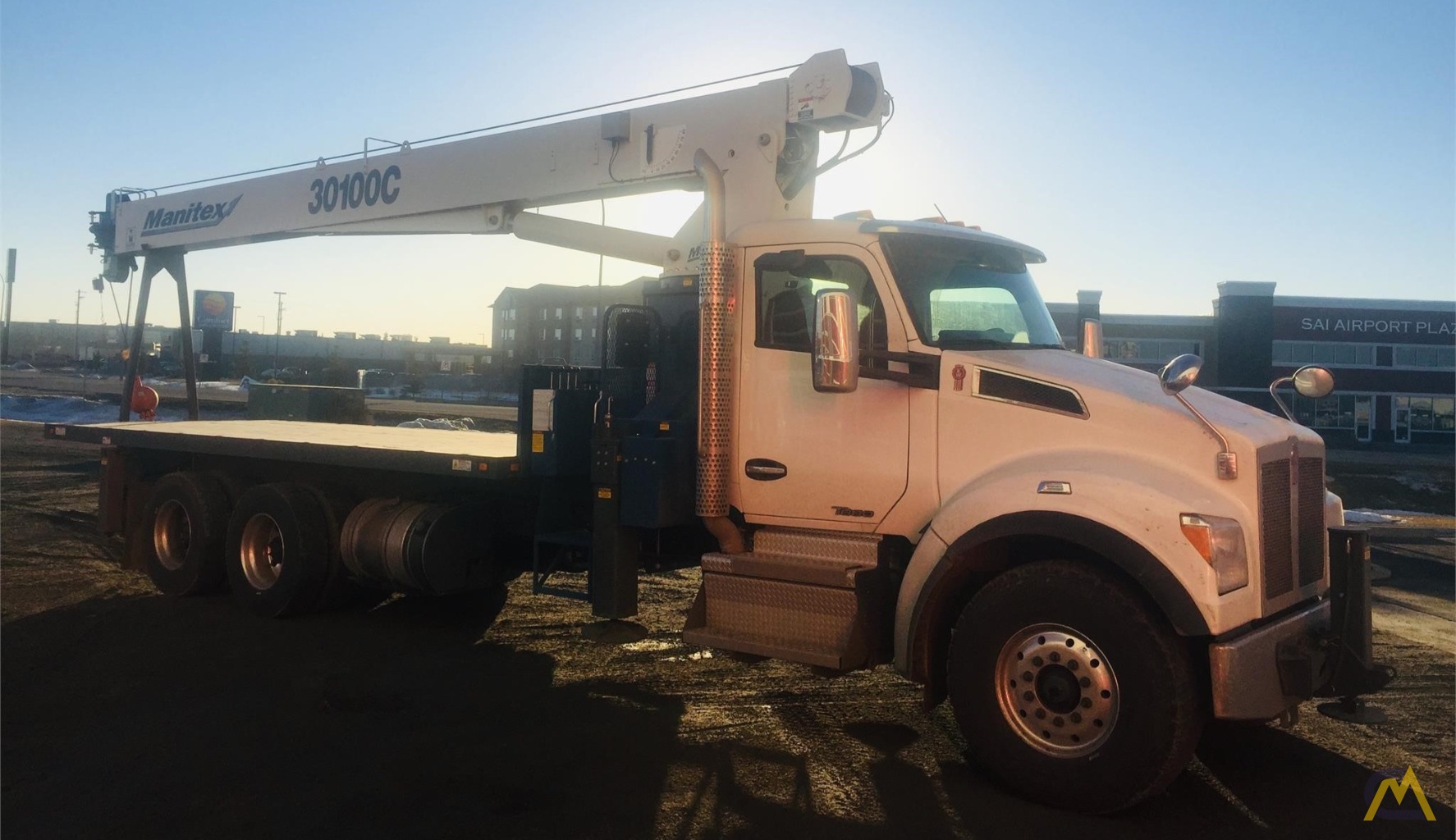 Manitex 30100C 30-Ton Boom Truck Crane 5