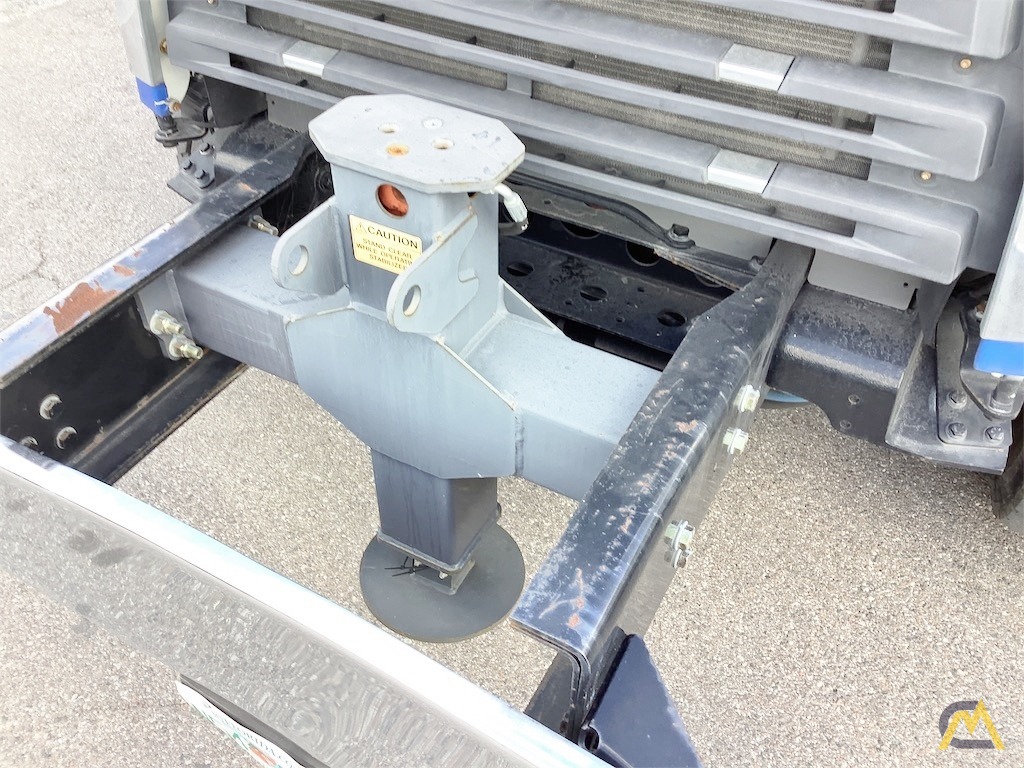 Manitex 30100C 30-Ton Boom Truck Crane Mounted on Freightliner 108SD 9