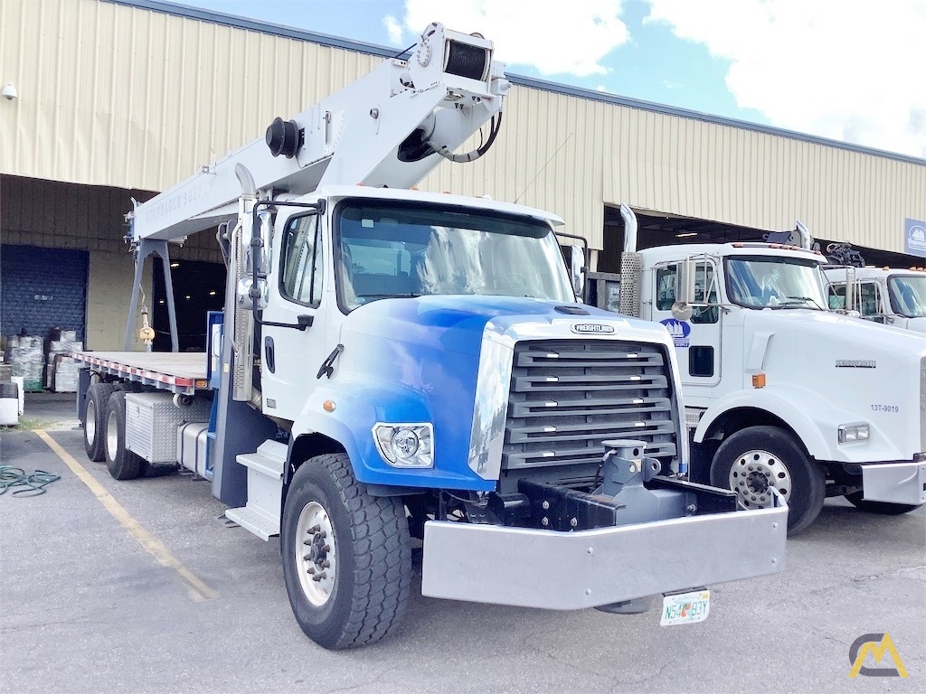 Manitex 30100C 30-Ton Boom Truck Crane Mounted on Freightliner 108SD 0