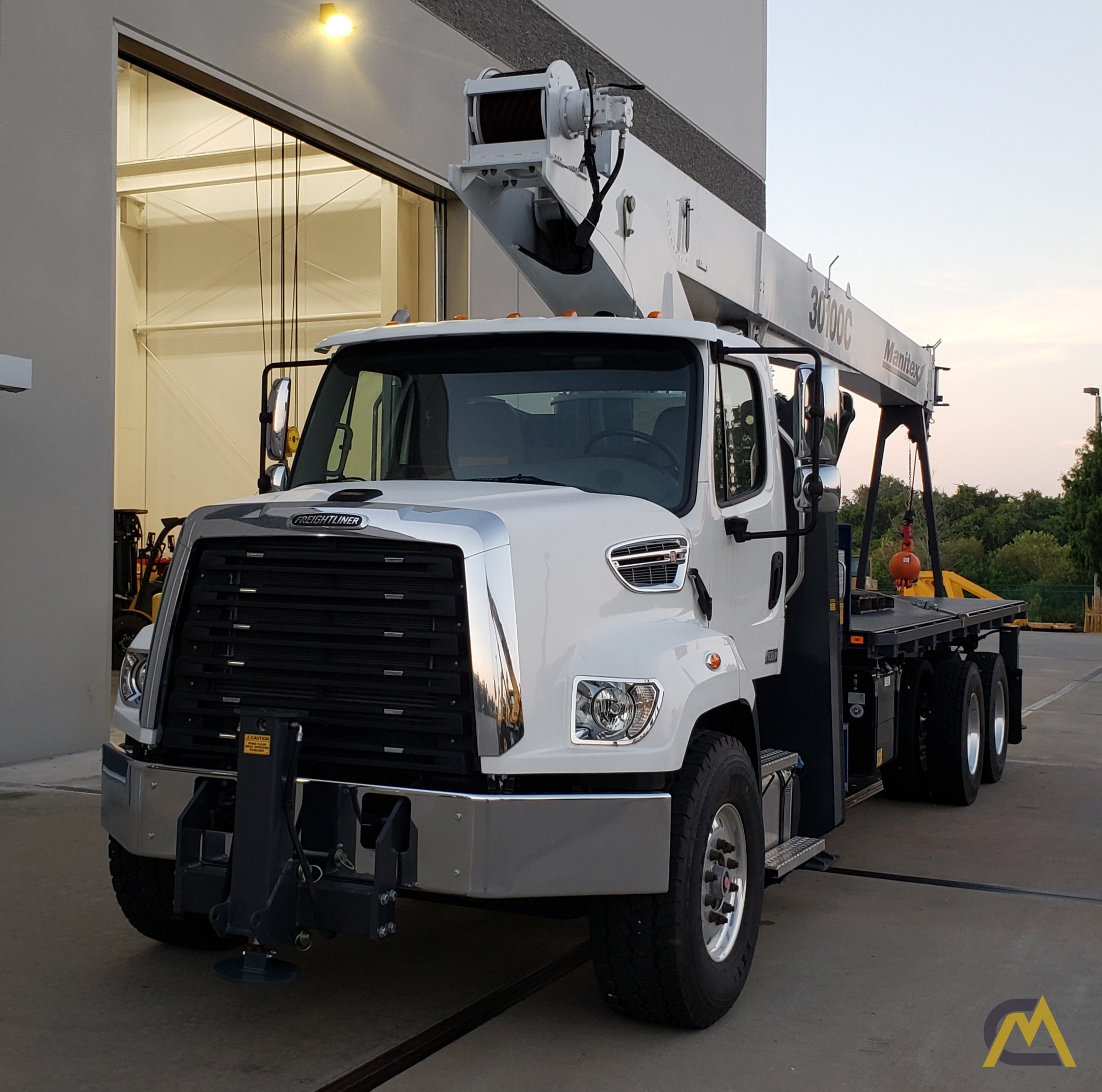 Manitex 30100C 30-Ton Boom Truck Crane on Freightliner 108SD 0