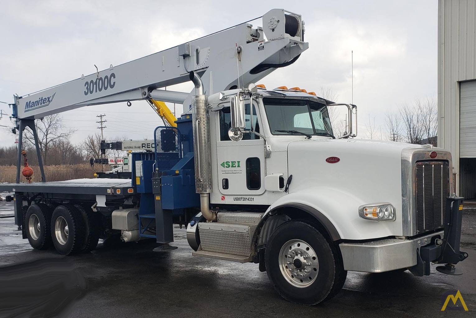 Manitex 30100C 30-Ton Boom Truck Crane on Peterbilt 367 1