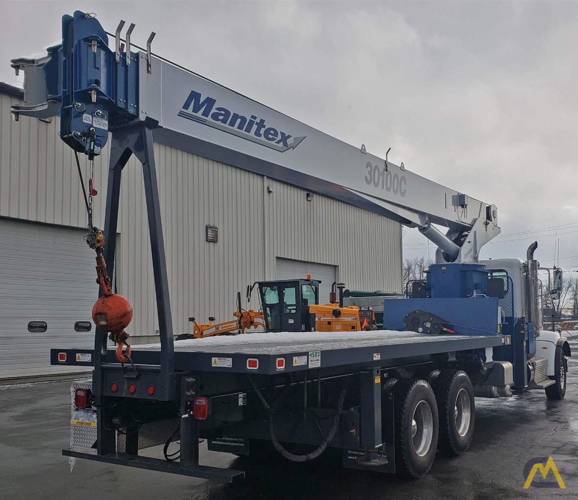 Manitex 30100C 30-Ton Boom Truck Crane on Peterbilt 367 2