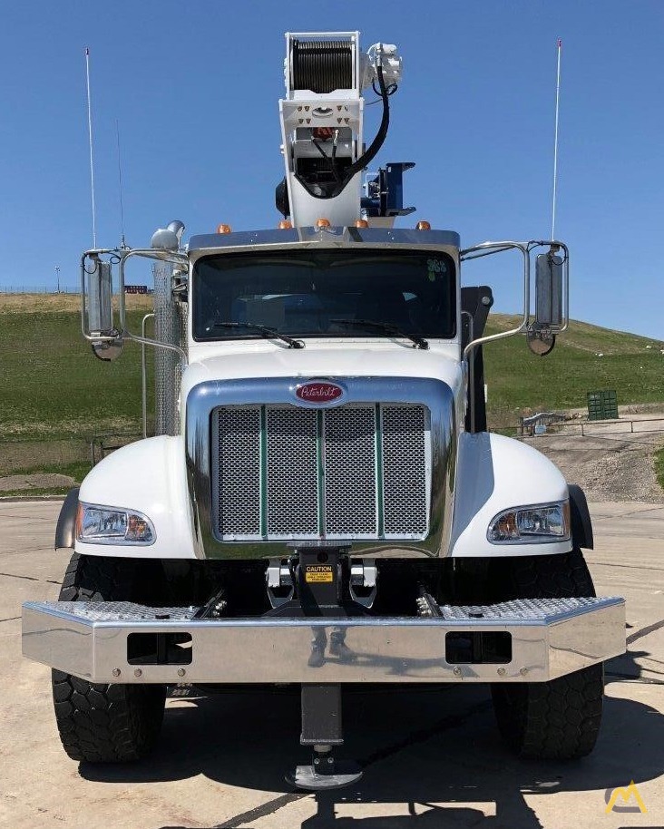 Manitex 30102C 30-Ton Boom Truck Crane 3