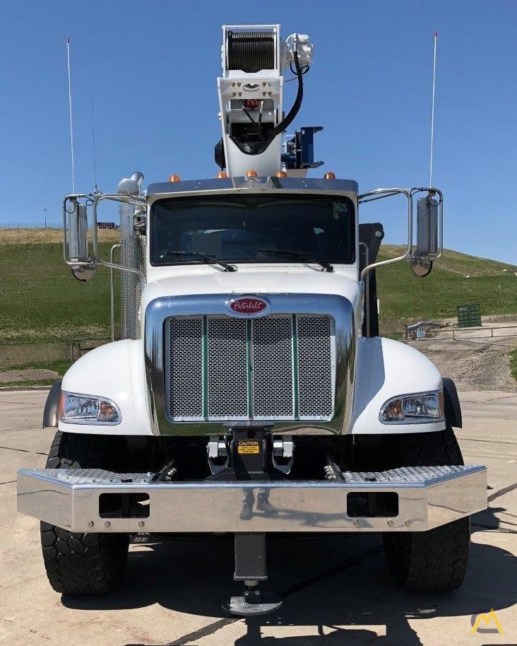 Manitex 30102C 30-Ton Boom Truck Crane on Peterbilt 567 3